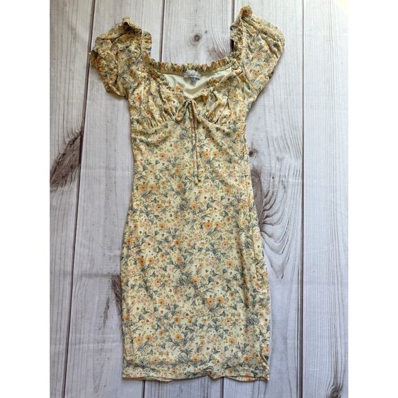 Blashe Women’s Mini Dress Floral Size Small V Neck Short Sleeve - Picture 1 of 4